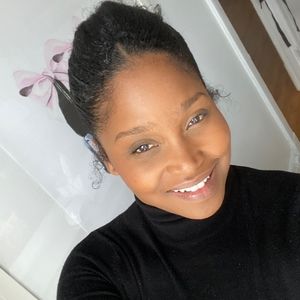 Meet your Posher, Belle